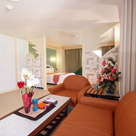 Chiao Yuan Hotel Fengyuan Esterno foto