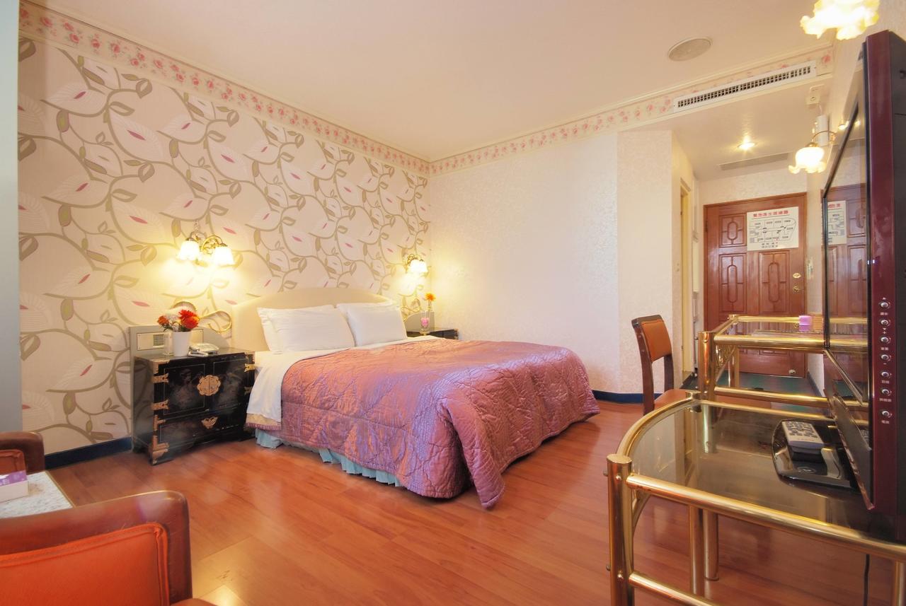 Chiao Yuan Hotel Fengyuan Esterno foto